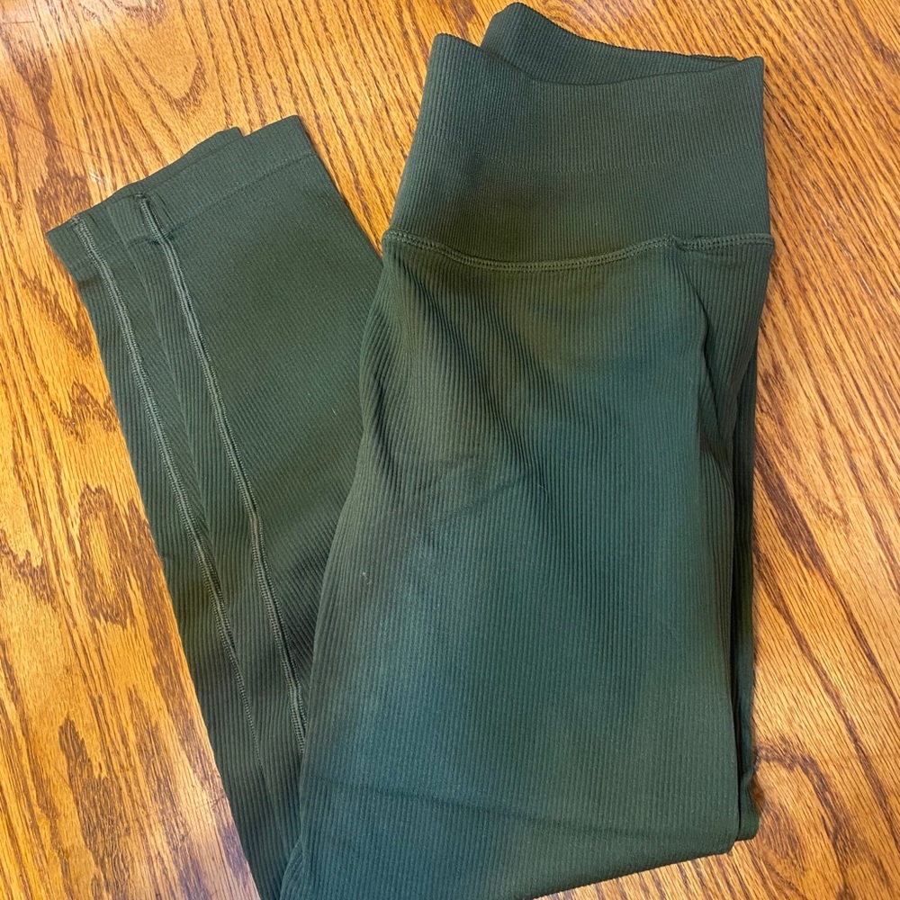Victoria’s Secret legging